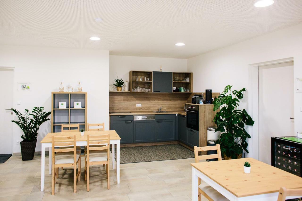 Steira-Studios Ehrenhausen Exteriör bild