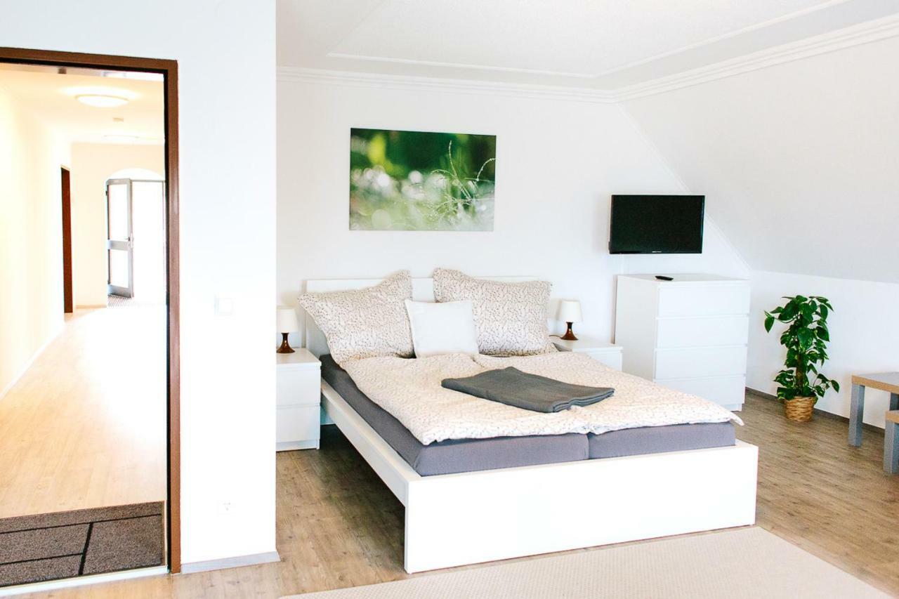 Steira-Studios Ehrenhausen Exteriör bild